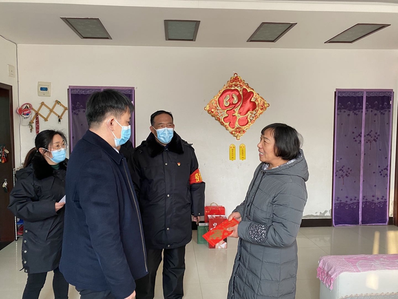 博農(nóng)集團(tuán)走訪慰問老黨員、因公去世黨員干部家屬